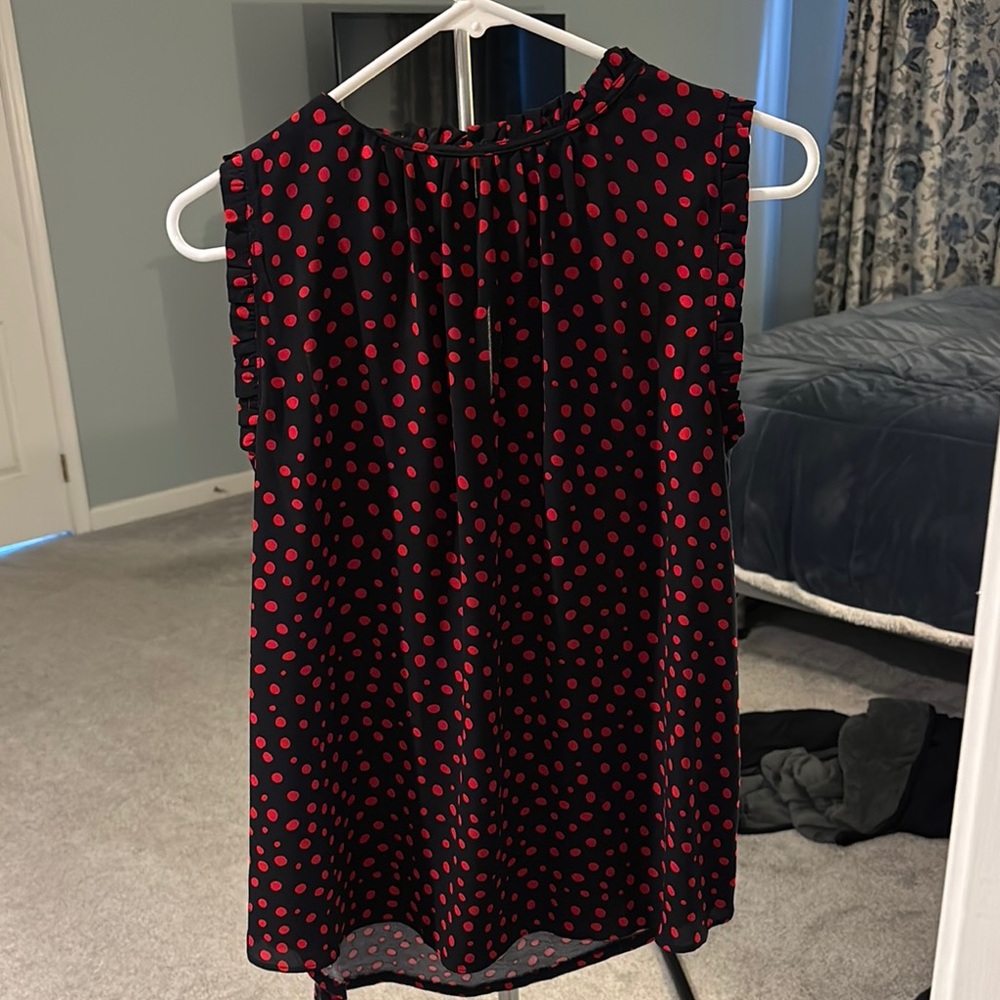 Black and Red Polka Dot Sleeveless Blouse